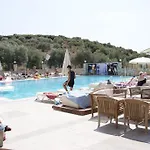 Lägenhetshotell Whispering Sands Kusadası