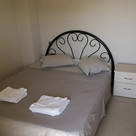 Whispering Sands Aparthotel