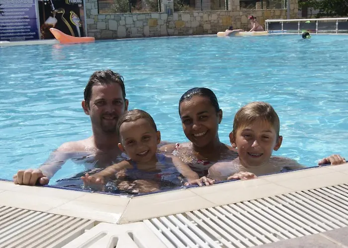 Whispering Sands Apart-hotel 3*