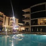 Appart hôtel Whispering Sands 3*