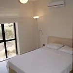 Aparthotel Whispering Sands 3*