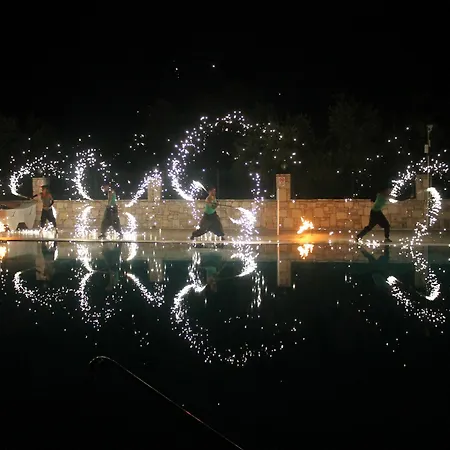 Whispering Sands Apart Otel Kuşadası
