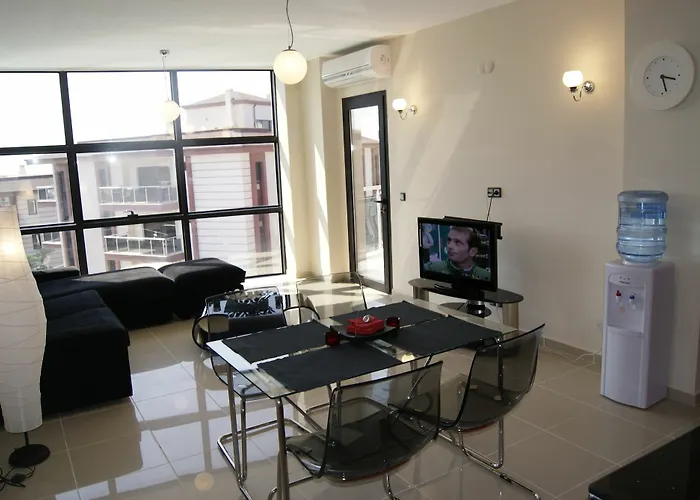 Whispering Sands Κουσάντασι