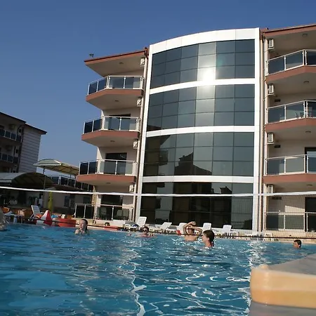 Whispering Sands Aparthotel 3*